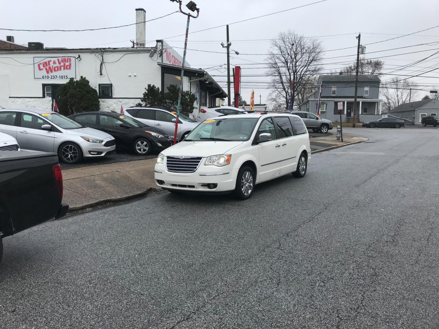 2010 White /Tan Chrysler Town & Country Limited (2A4RR6DX0AR) with an 4.0 V6 engine, Automatic transmission, located at 577 Chester Pike, Prospect Park, PA, 19076, (610) 237-1015, 39.886154, -75.302338 - Photo#1